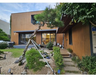 낙생초인근 넓은정원 남향 모던한 통전세(14억),남향,넉넉한 방크기.최상급컨디션