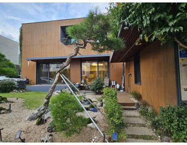 낙생초인근 넓은정원 남향 모던한 통전세(14억),남향,넉넉한 방크기.최상급컨디션